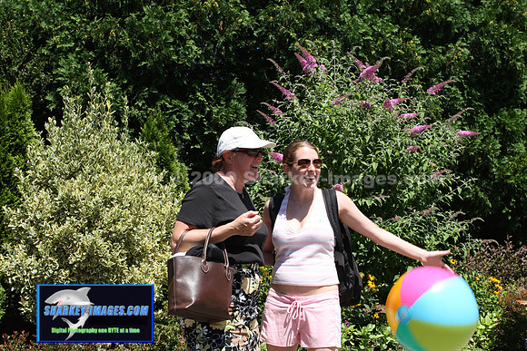 071899_ 70.jpg