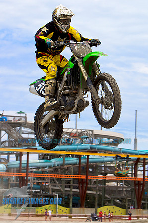 110604B 1065 - Version 2