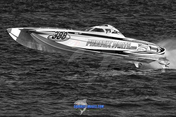 121021F183 BW