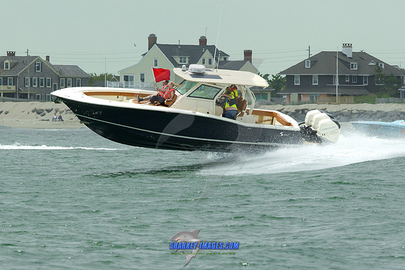 180520A 225
