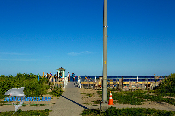 130824B 305