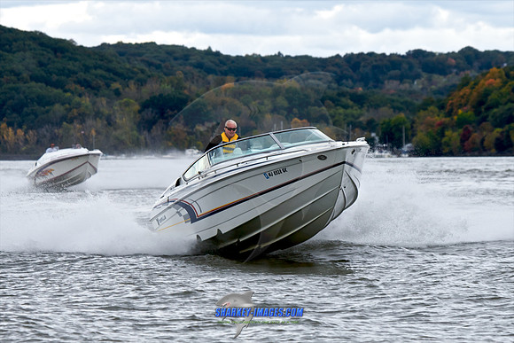 101009B 70 - Version 2.jpg