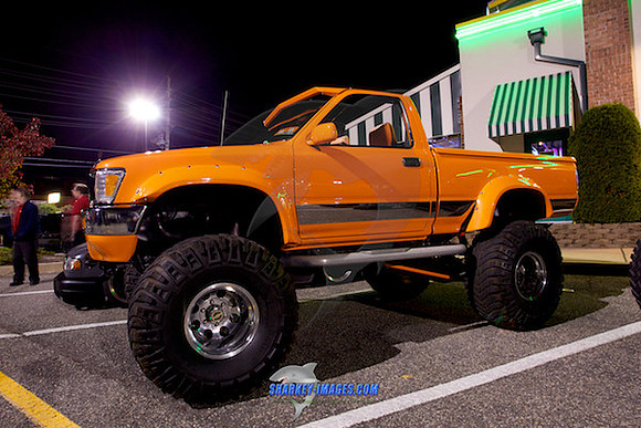QUAKER STEAK and LUBE TRUCK NIGHT by Sharkey-Images