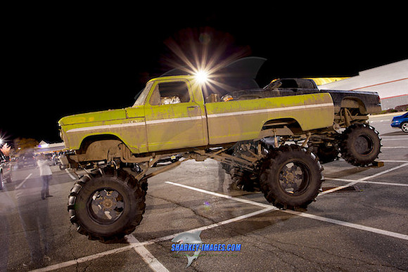 QUAKER STEAK and LUBE TRUCK NIGHT by Sharkey-Images