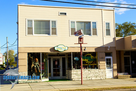 141026 1077
