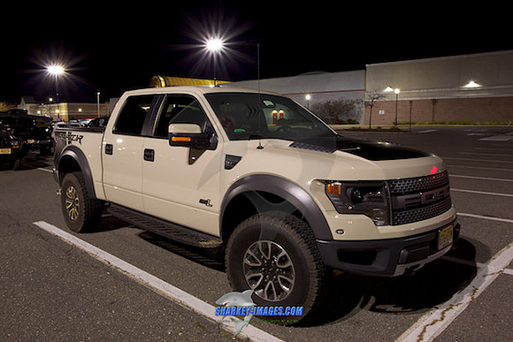 QUAKER STEAK and LUBE TRUCK NIGHT by Sharkey-Images