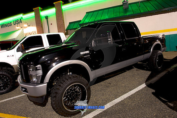 QUAKER STEAK and LUBE TRUCK NIGHT by Sharkey-Images