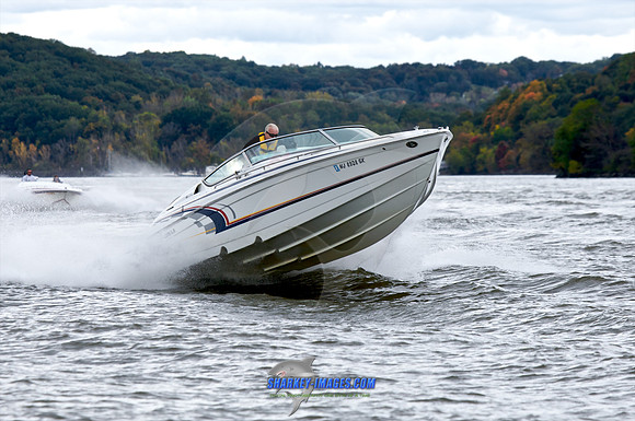 101009B 73 - Version 2.jpg